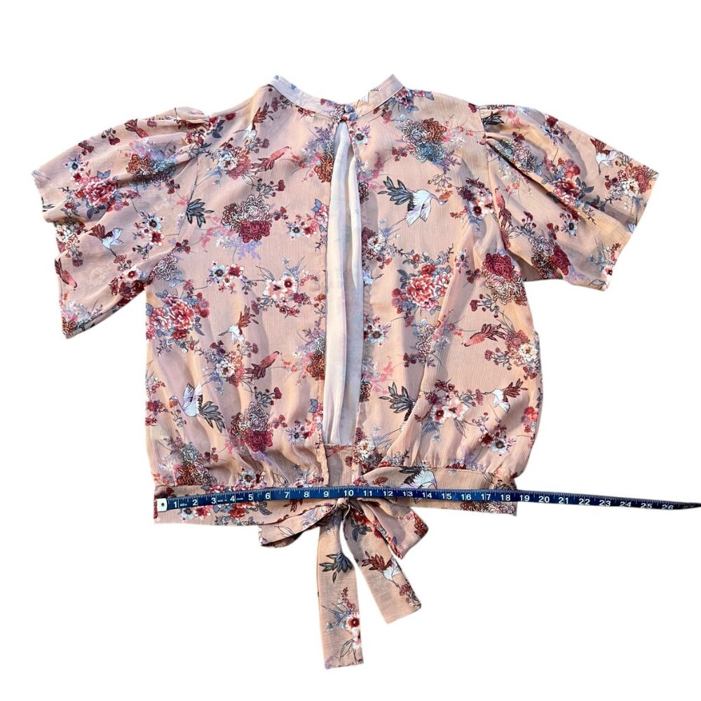 Gimmicks by BKE Buckle Ruffle Open Tie Back Boho Floral Top - Large - Picture 14 of 16
